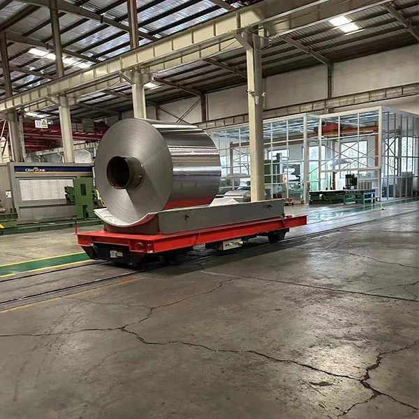 Akkukäyttöinen teräskelakuljetusauto